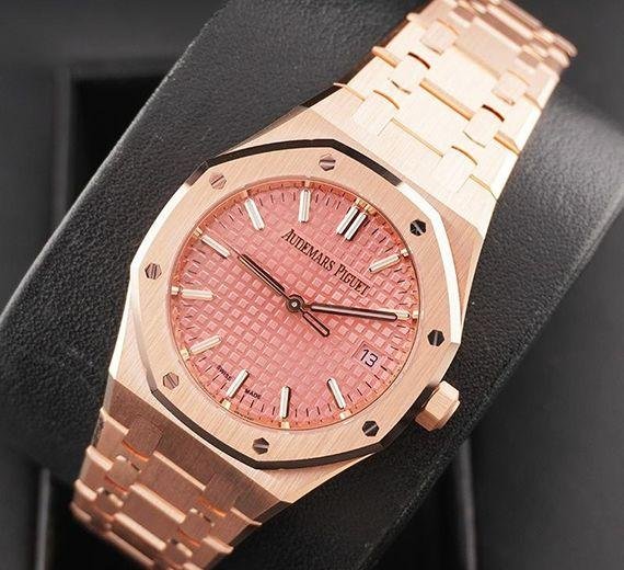 Audemars Piguet Royal Oak Selfwinding - Image 2