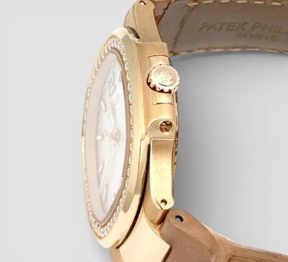 Patek Philippe Nautilus - Image 2