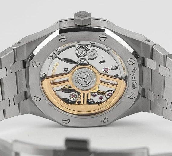 Audemars Piguet Royal Oak - Image 2