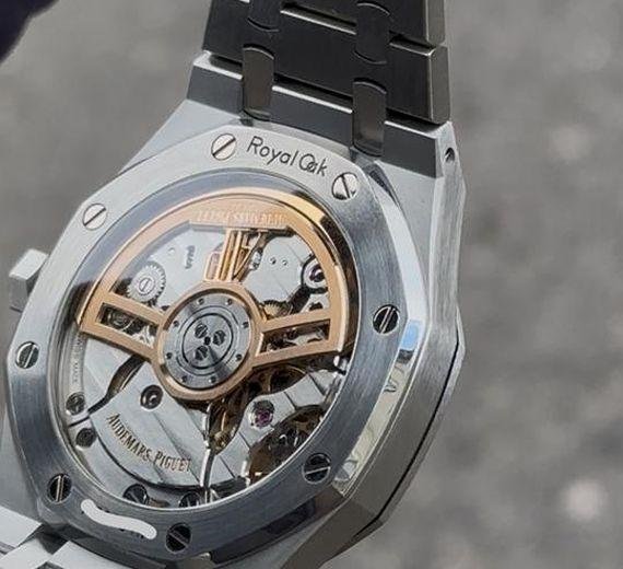 Audemars Piguet Royal Oak - Image 2