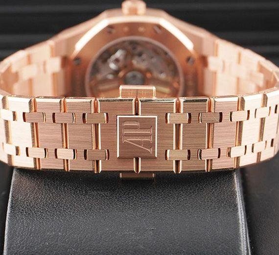 Audemars Piguet Royal Oak Selfwinding - Image 3