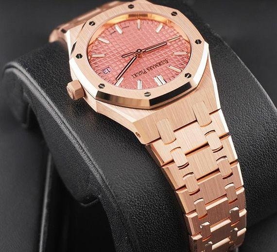 Audemars Piguet Royal Oak Selfwinding - Image 4