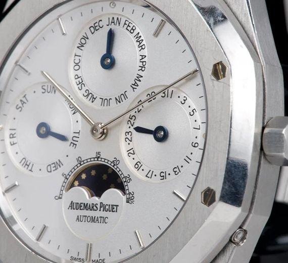 Audemars Piguet Royal Oak Perpetual Calendar - Image 4
